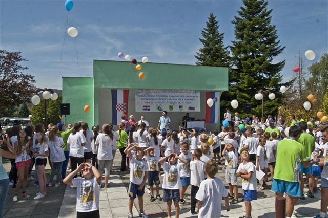 Međunarodna otvorena zabavna škola nogometa 2014